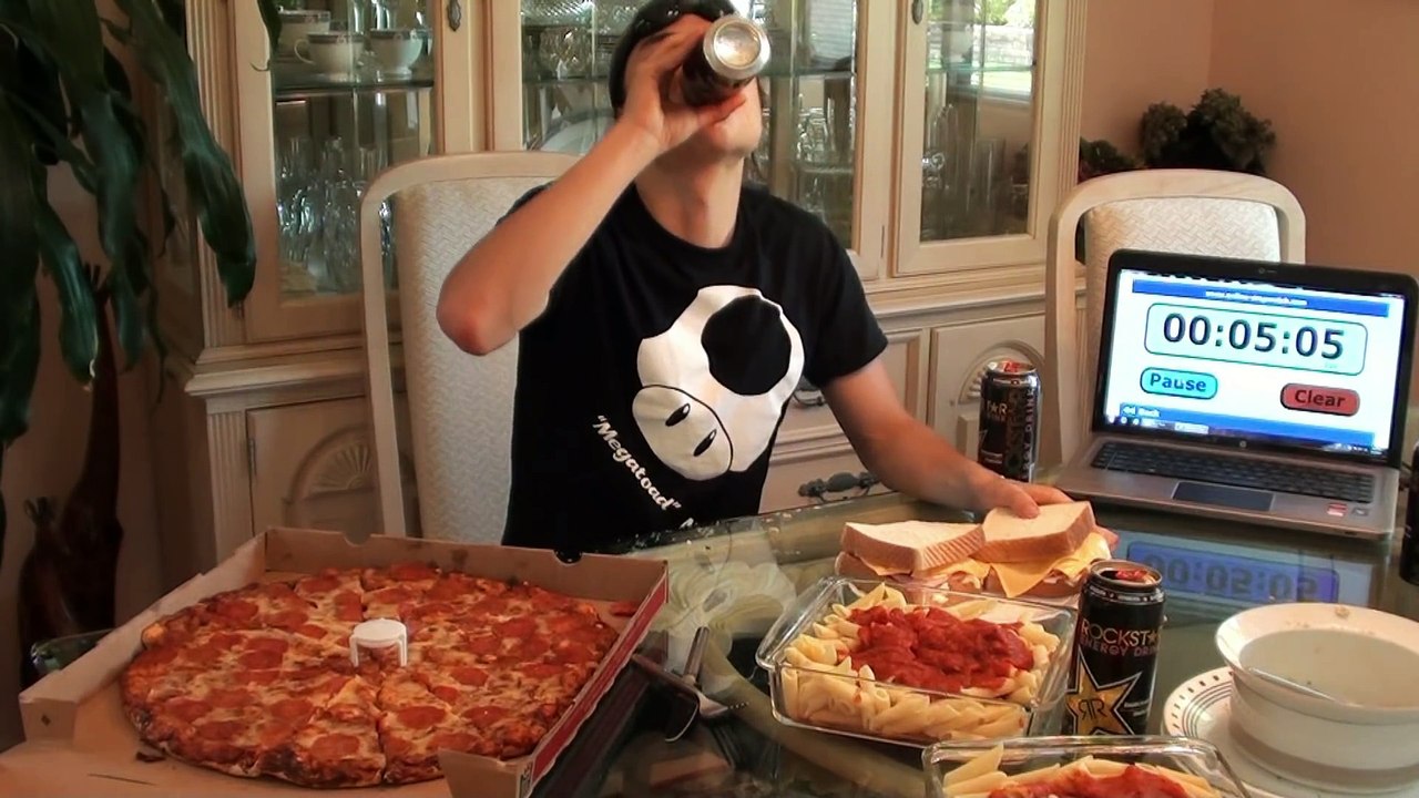 Michael Phelps 12,000+cal Diet Challenge