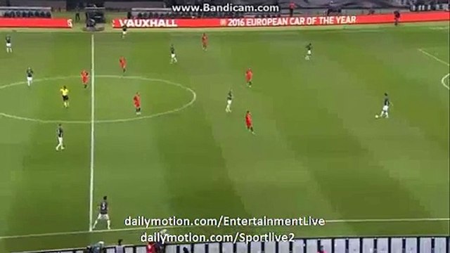 Mesut Ozil Amazing Elastico Skills - Germany v. England - Friendly 26.03.2016 HD