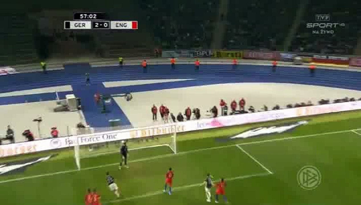 Mario Gomez Goal - Germany 2 - 0 England - 26-03-2016