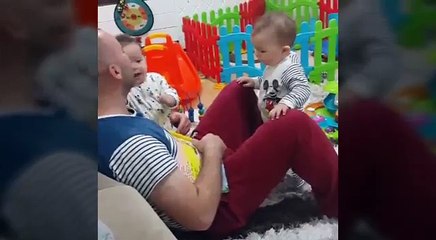 Bu Şarkiya Çocuklar Çok Gülüyor - Niloya Tospik - Mavi Balik Tv