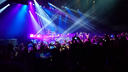 Sleeping with sirens - the strays London