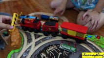 Thomas the Train- Thomas' Fossil Run Set Wooden Railway Playtime w- Hulyan