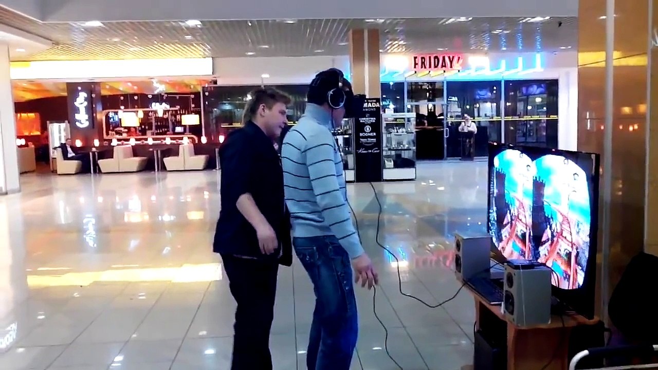 Mans reaction to virtual reality rollercoaster prank is quite extreme