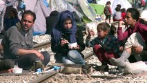 Grecia evacúa campamento de Idomeni