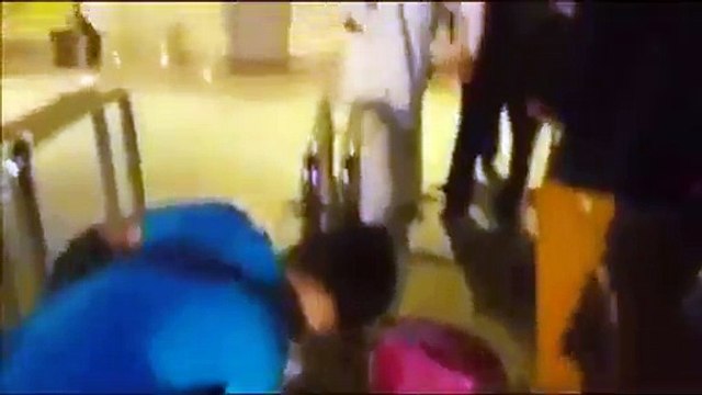 Junaid Jamshed Gets Beaten At the Airport