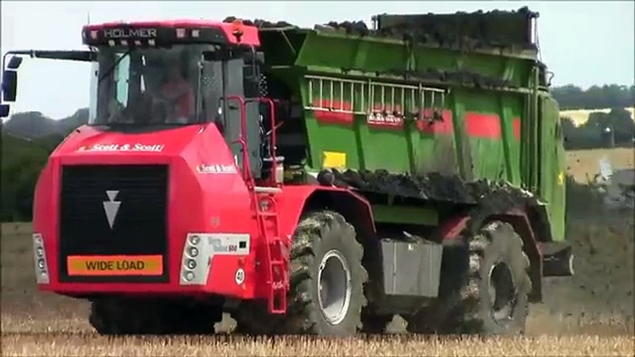 Scott & Scott muck spreading.2014.wvm