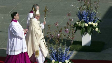 Pope Francis offers Easter message