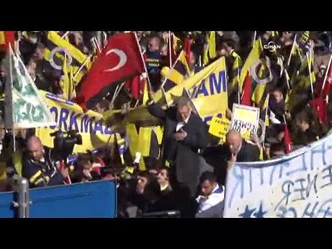 Fenerbahçeliler Bağdat Caddesi'nde yürüyüş düzenledi