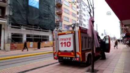 İnşaata Çıkan Sokak Köpeklerini İtfaiye Kurtardı