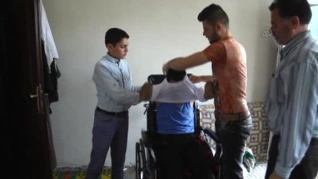 El ve Ayaklarını Kaybeden Suriyeli Genç Protez Bekliyor