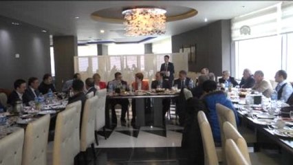 Akşener: "Gül, Arınç ve Çelik ile Herhangi Bir Siyaset Konuşmadım"