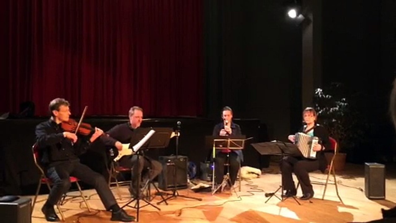 Choupana (munera) - lors du Parcours d’artistes à Court-St-Etienne, le 20 mars 2016 à 14h