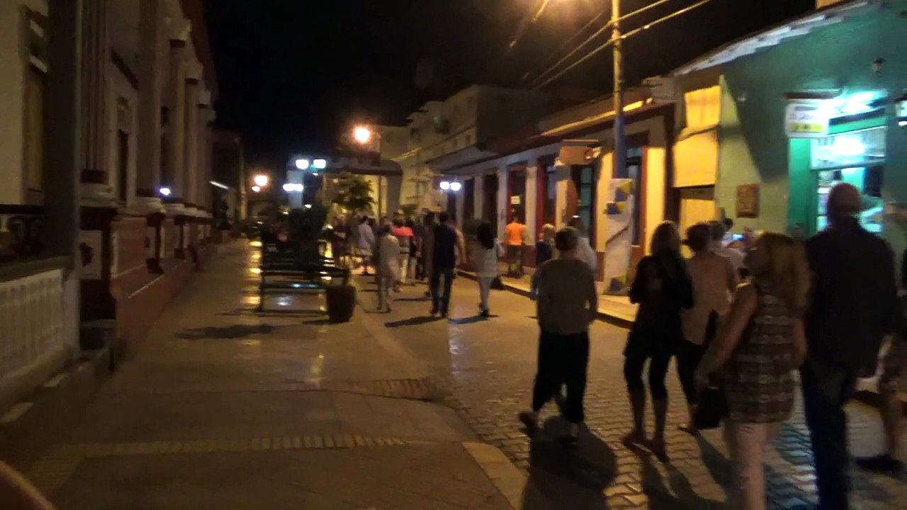 Boulevard et Maison du Cacao à Baracoa