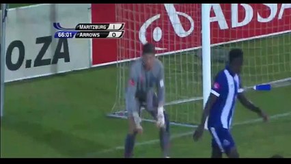 Un gardien belge bizarre fait de la provocation en ramassant les ballons