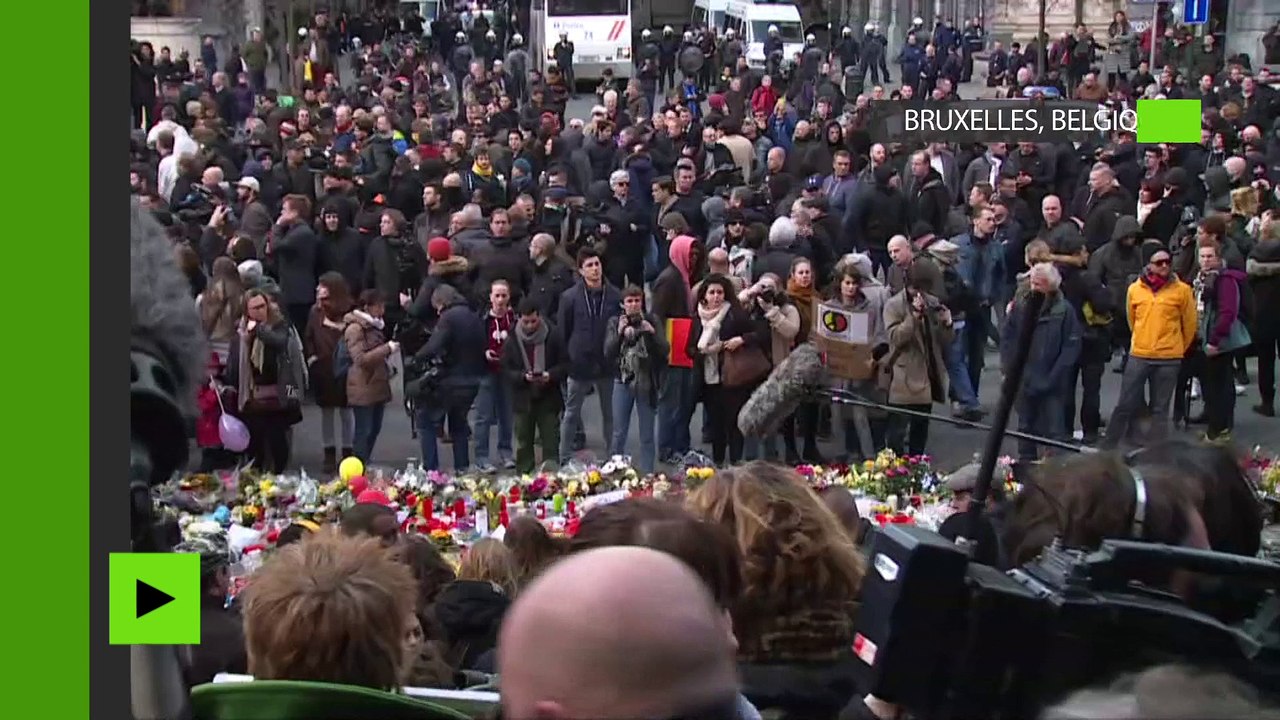 Place de la Bourse à Bruxelles : la police tente de disperser des manifestants nationalistes