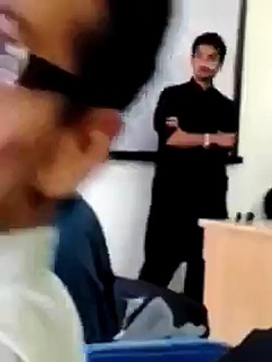 Teacher aur student.