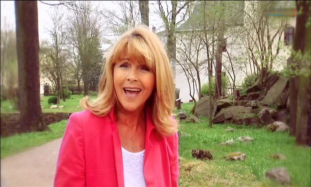 Lena Valaitis - Ein schöner Frühlingstag 2012