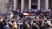 Des hooligans s'invitent au rassemblement place de la bourse à Bruxelles