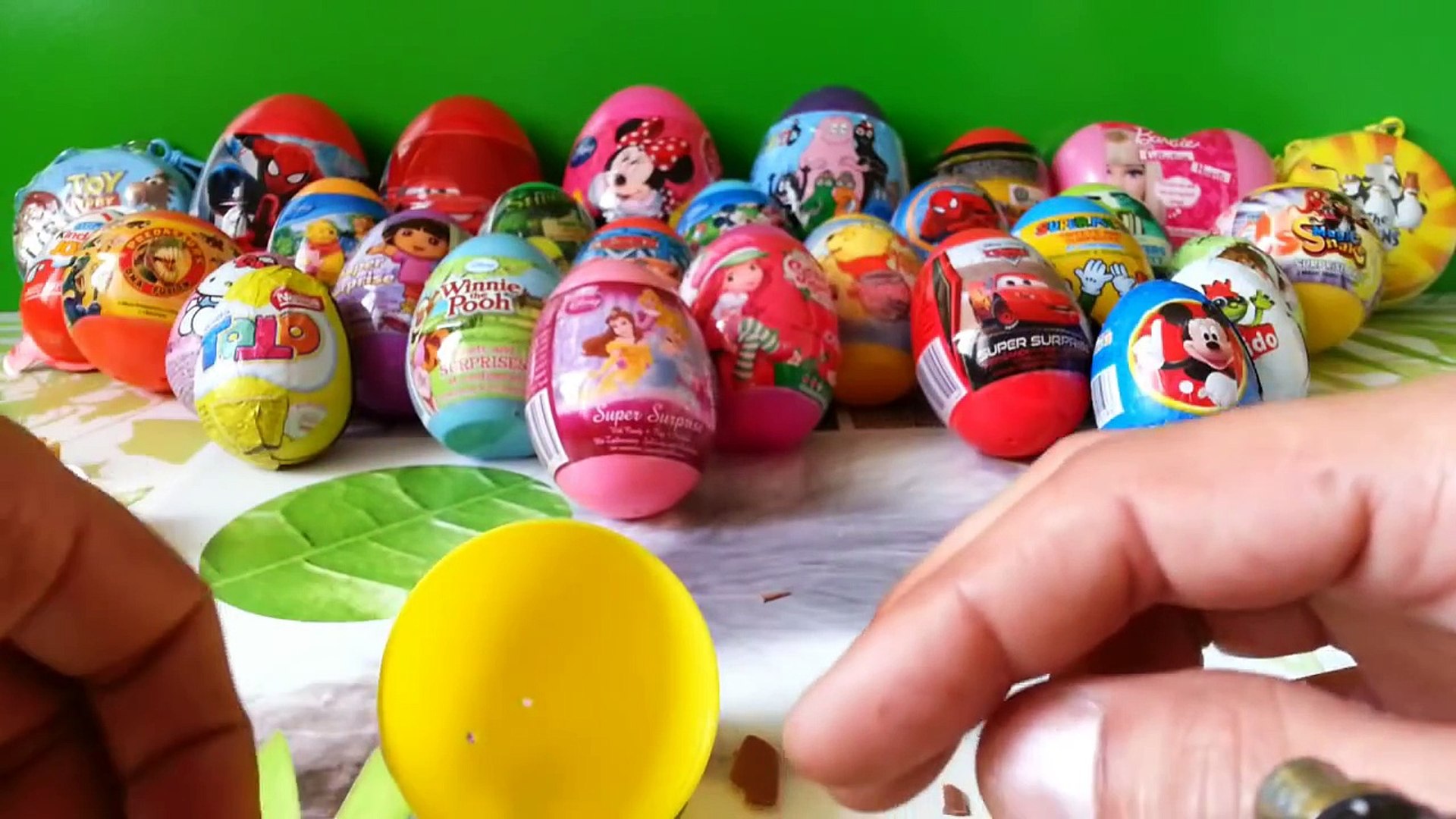 40 surprise eggs
