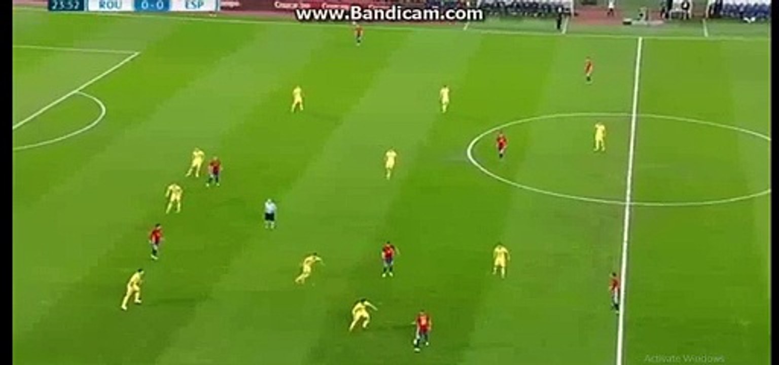 David Silva Incredible Miss - Romania - Spain 27-03-2016