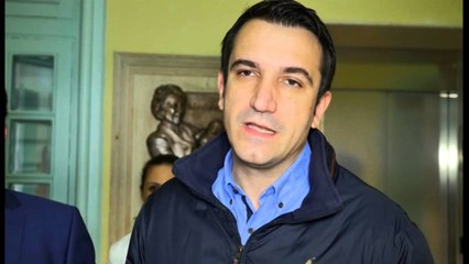 Bonus për foshnjen. Veliaj i dorëzon çekun, premton për të gjithë fëmijët