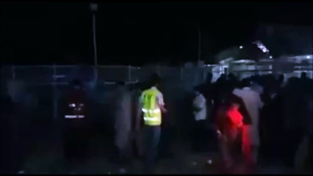 Pakistan'da bombalı saldırı patlama anı - 27 Mart 2016