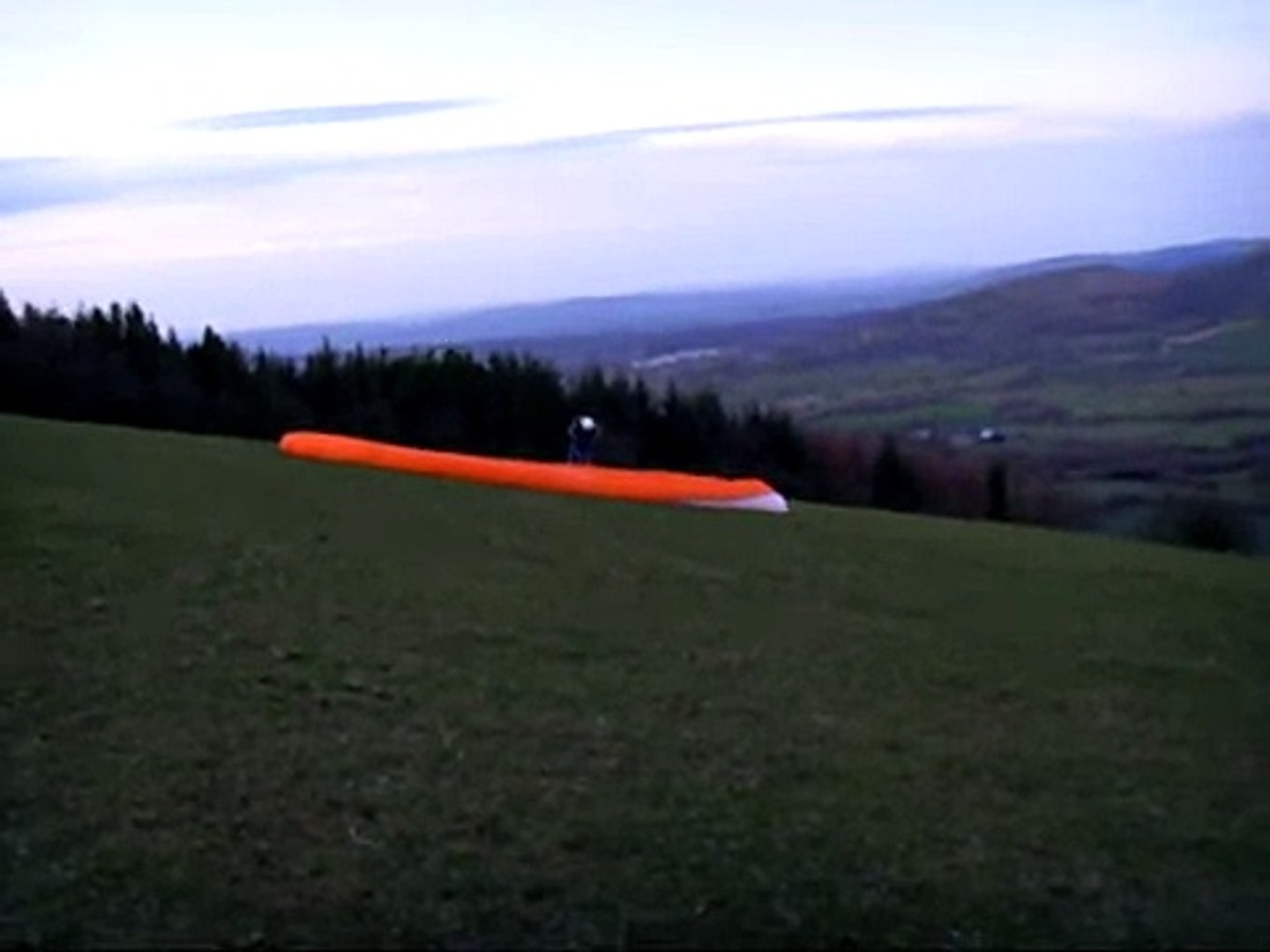 ⁣paragliding