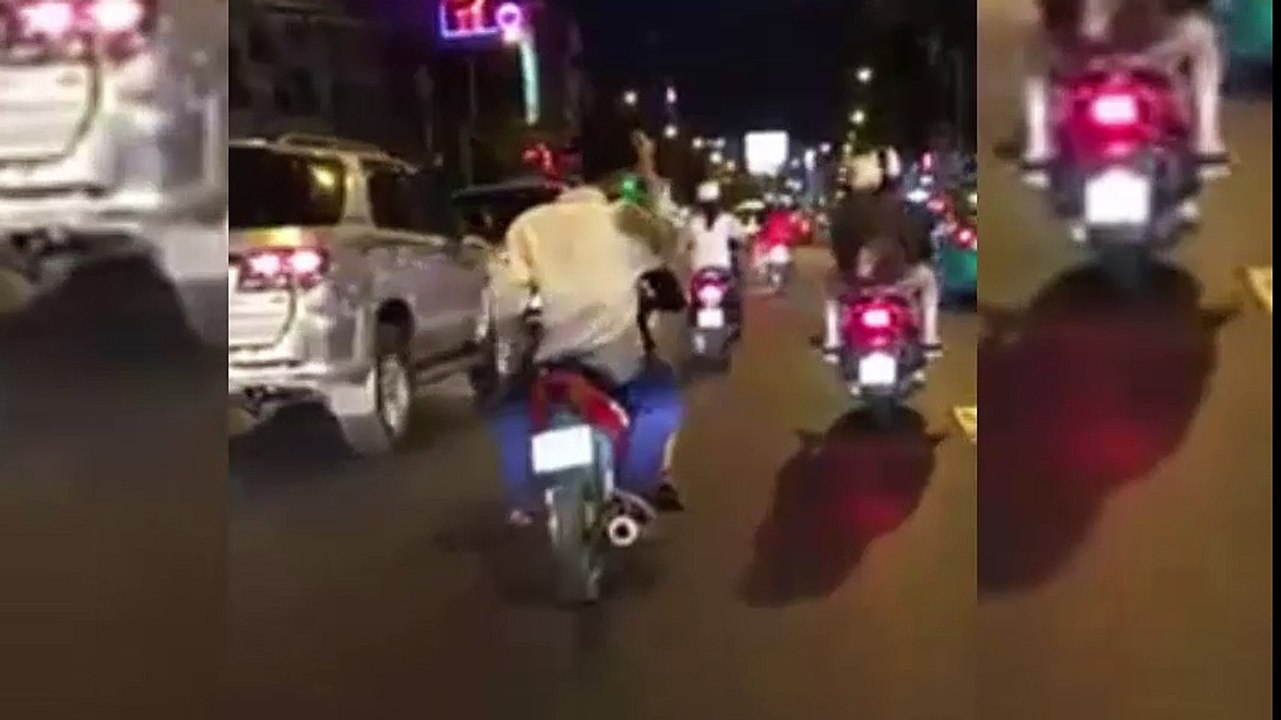 Lật tẩy màn giả cụt chân bán vé số, xin tiền ở chợ Bến Thành