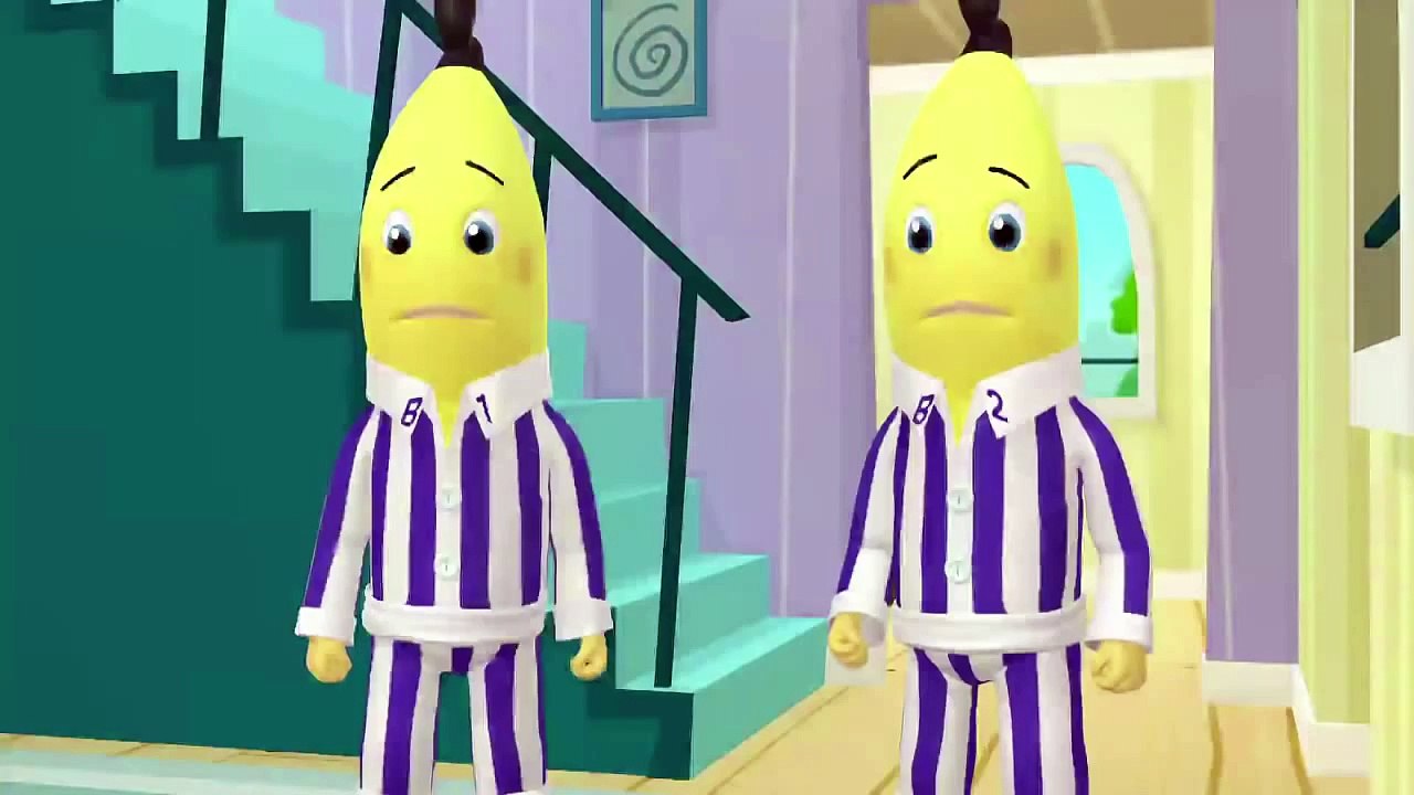 The Bananas Get Stuck Together | Bananas in Pyjamas