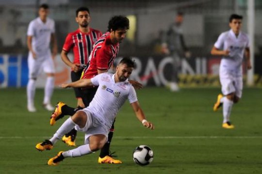 Santos perde chances e empata com o São Paulo na Vila