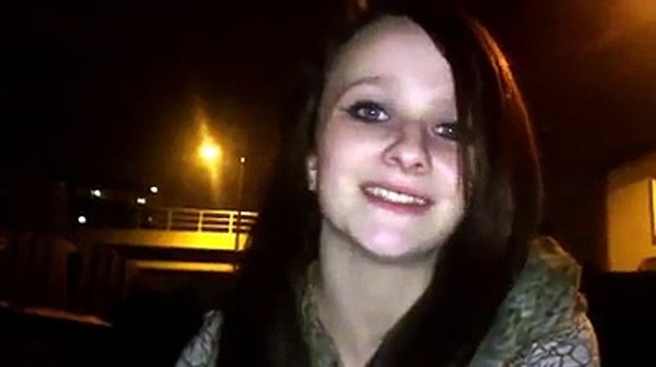 zara zara mehekta hai nice indian song sing by britsh girl.