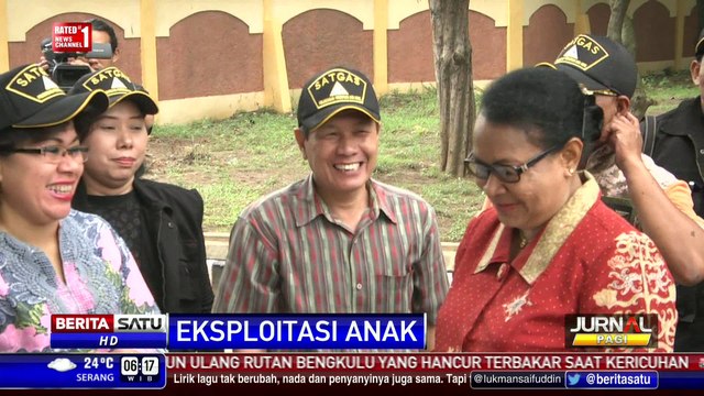 Menteri Yohana Berikan Mainan Anak-anak Korban Eksploitasi