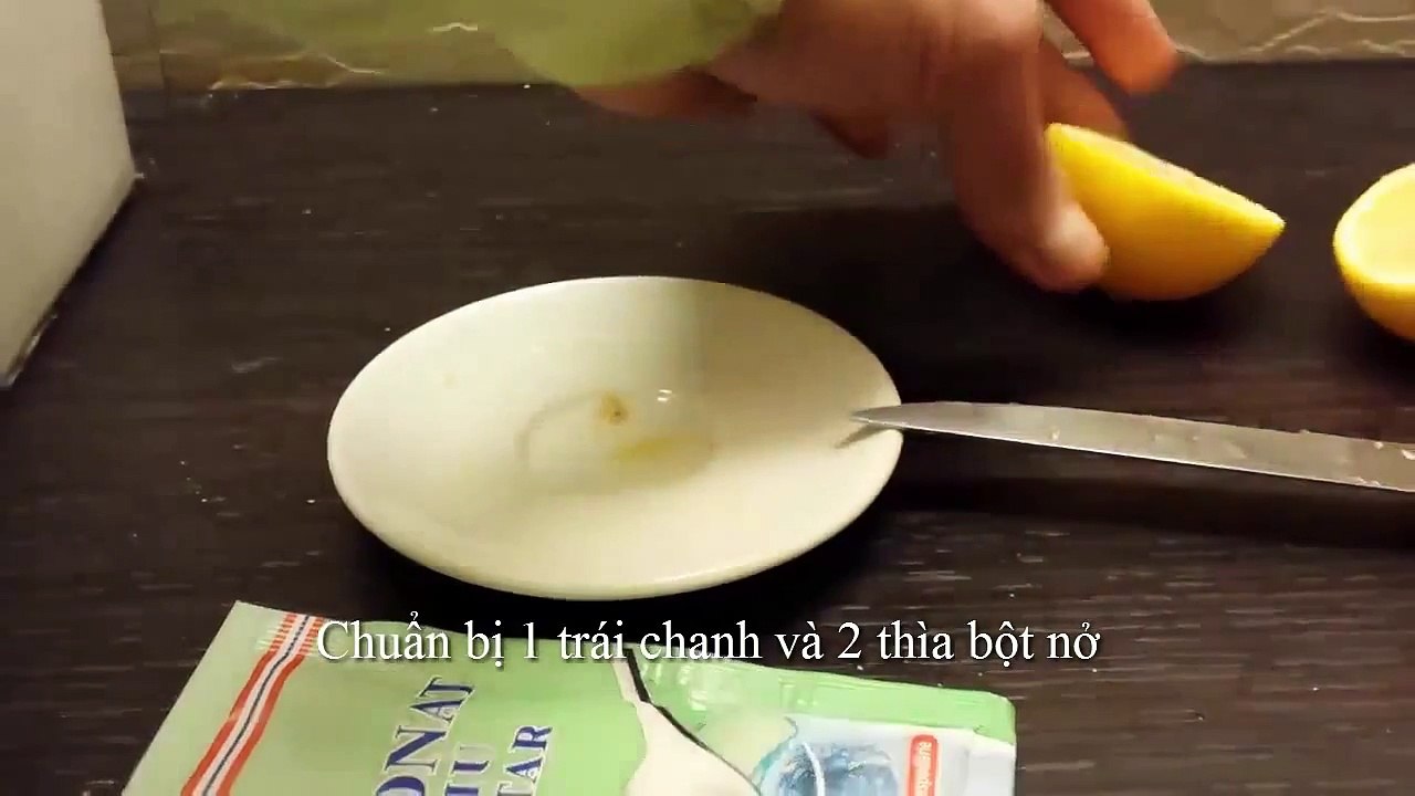 Cách tẩy trắng răng tại nhà với chanh hiệu quả.
