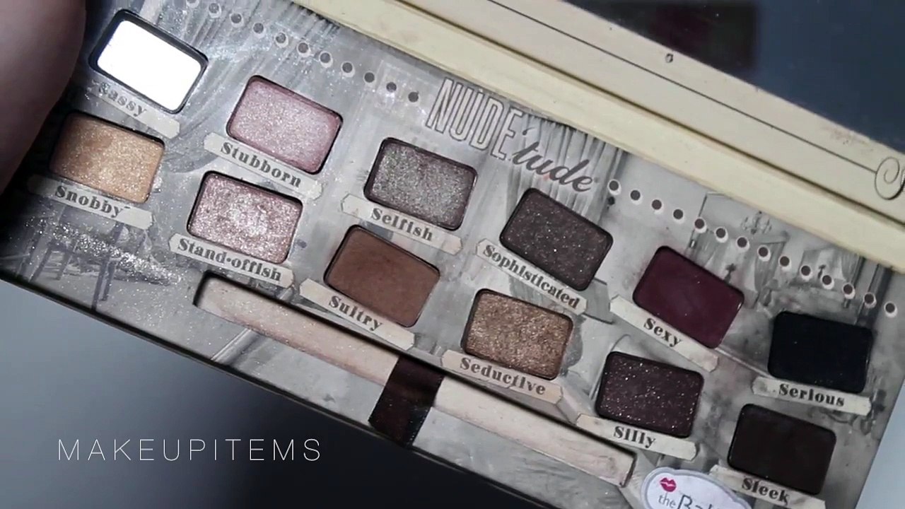 Mavi Gözler için Kahve Makyaj