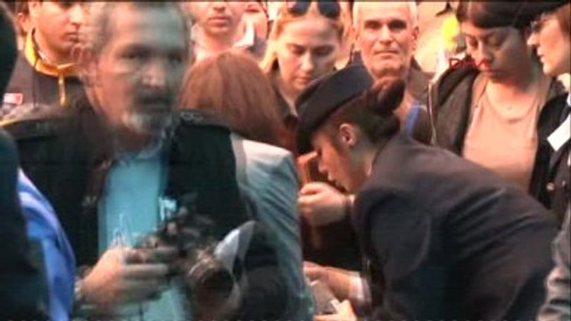 Yeniden İzmir-Şehit Annesi Evlat Acısına 4 Gün Dayanabildi