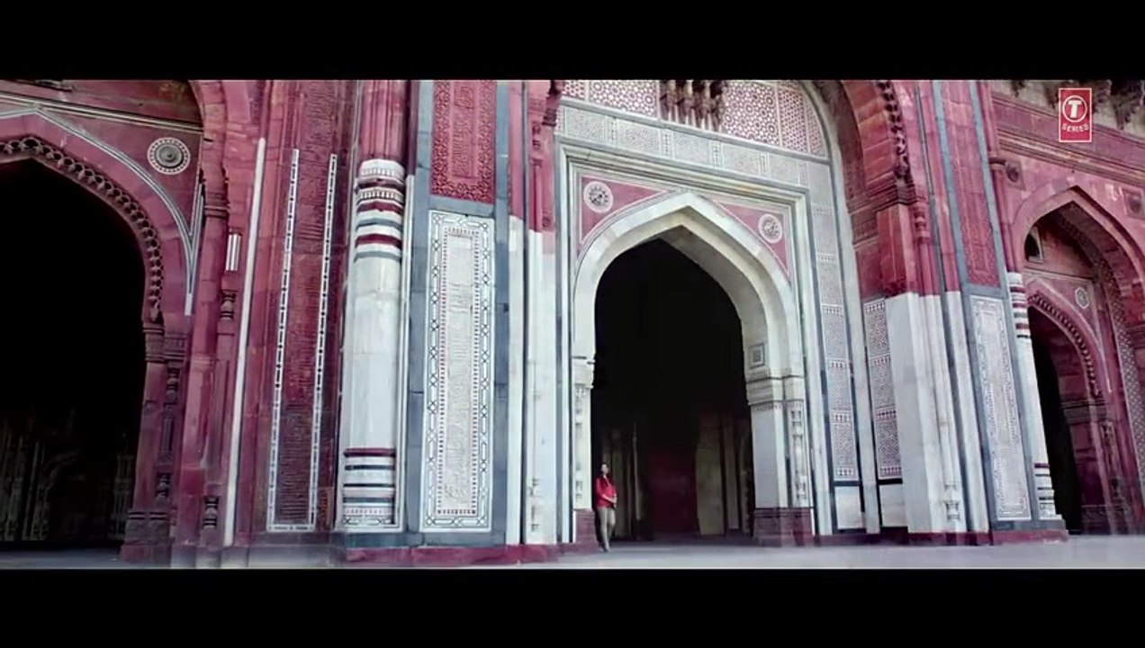 Foolishq Video Song - KI And KA 2016 - HD 1080p - Arjun Kapoor & Kareena Kapoor  (1)