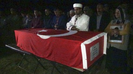 Download Video: Şehit Jandarma Uzman Çavuş Vedat Aykut Diyarbakır'da Toprağa Verildi