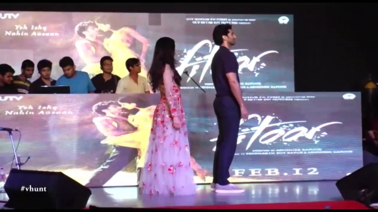 Katrina Aditya Romace In Public