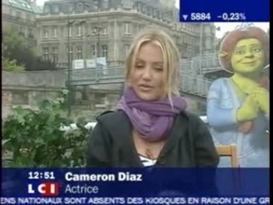 "La politique, simple comme un coup de fil"