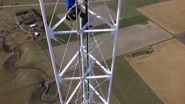 Это вам не в туалете лампочку поменять