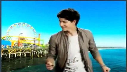 The Jonas Brothers Dancing