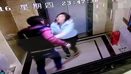 Kicking elevator door and fall down in the shaft