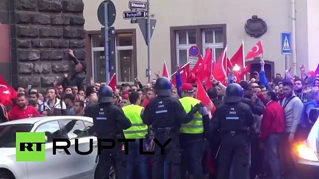 Turks vs Kurds