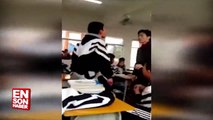 Tayvan'da öğrenciler öğretmeni dövdü