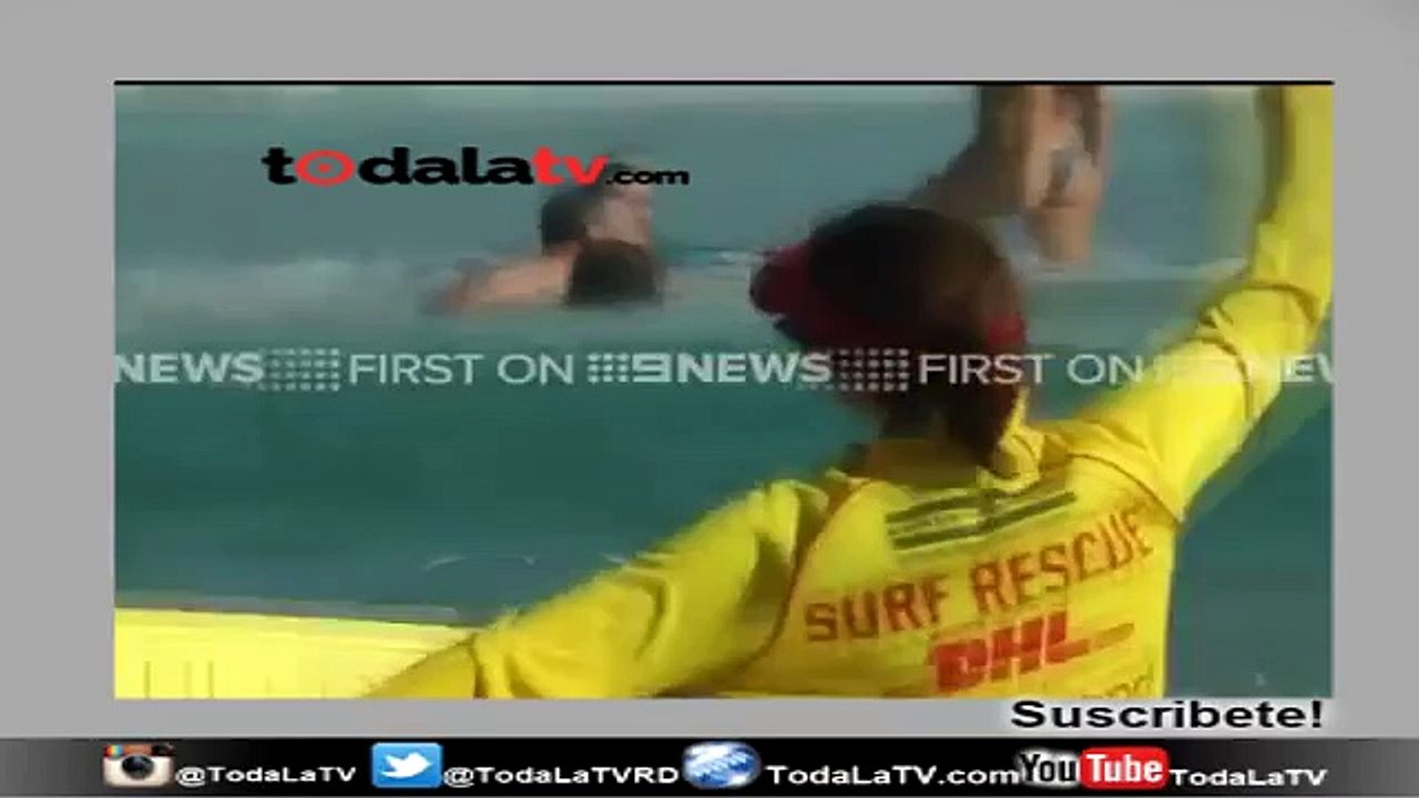 ACTOR HUGH JACKMAN AYUDA A SALVAR NIÑOS DE AHOGARSE EN PLAYA DE AUSTRALIA-VIDEO