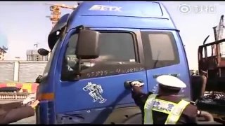 Truck Driver VS Traffic Police