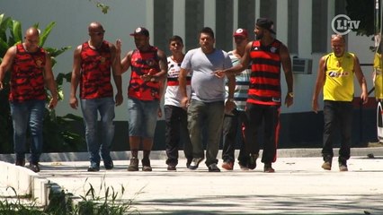 Torcedores deixam o Ninho do Urubu e dizem: 'Só viemos apoiar'