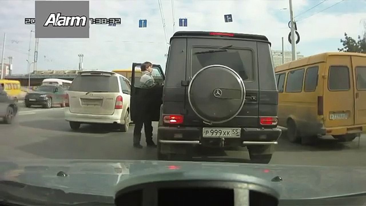 Fight on the road -