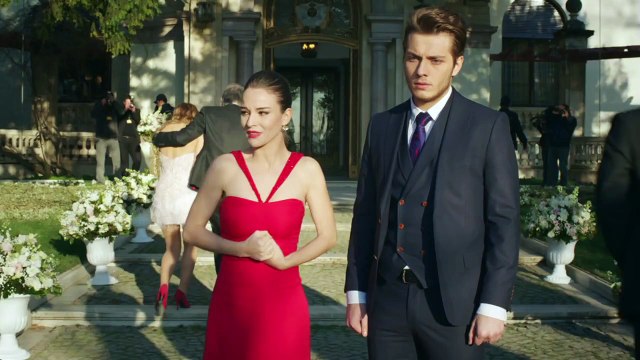 Paramparça Dizisi - Paramparça 52. Bölüm İzle