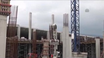 Fenalaşan Vinç Operatörü İtfaiyenin Yardımıyla Kurtarıldı